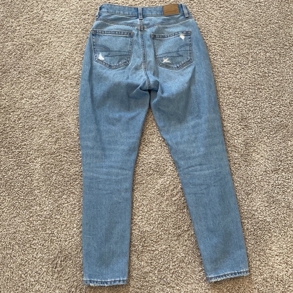 American Eagle Ripped Jeans - Picture 2 of 4